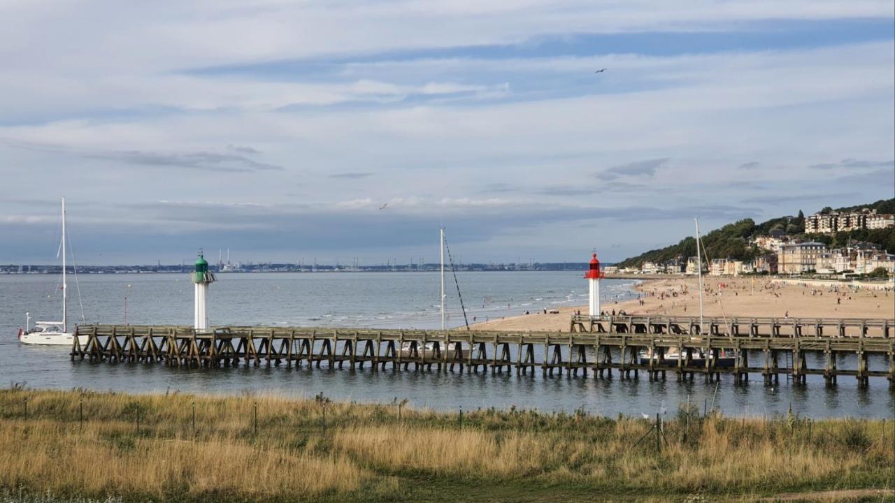 Le Cocooning-Studio Deauville Marina Avec Terrasse Vue Mer Et Plage Eksteriør billede