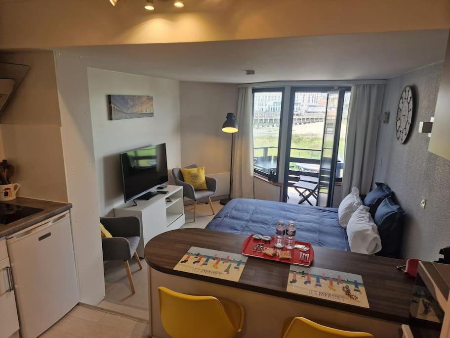 Le Cocooning-Studio Deauville Marina Avec Terrasse Vue Mer Et Plage Eksteriør billede