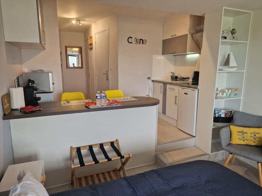 Le Cocooning-Studio Deauville Marina Avec Terrasse Vue Mer Et Plage Eksteriør billede