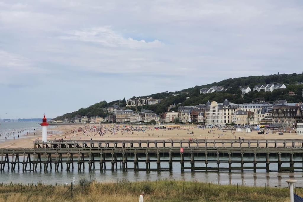 Le Cocooning-Studio Deauville Marina Avec Terrasse Vue Mer Et Plage Eksteriør billede
